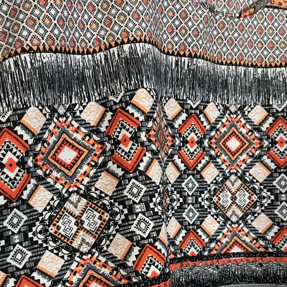 Patterned Sleeveless Top - Multicolor - Picture 3 of 6